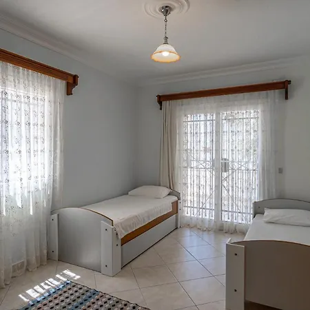 Peaceful 4Br Villa W/Ac&Balcony 10 Min To Seaside Вилла *