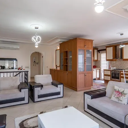 Peaceful 4Br Villa W/Ac&Balcony 10 Min To Seaside Bodrum